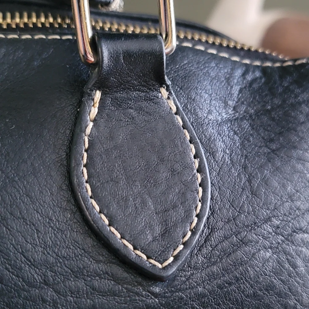 Dooney & Bourke Dillen Domed Satchel Black Pebbled Leather Crossbody Y2K